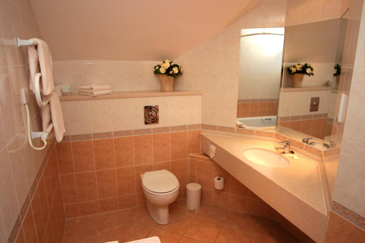 Loch Tummel Hotel Tummel Bridge 외부 사진